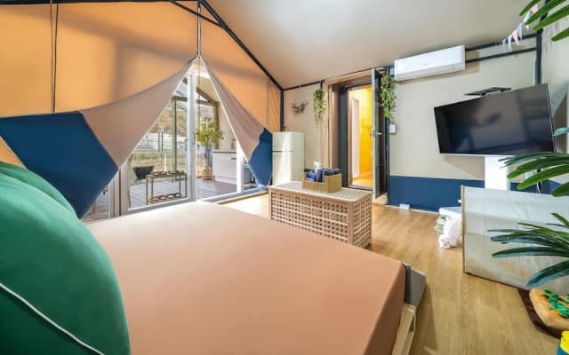 Gapyeong Ddobagi Pet & Spa Glamping