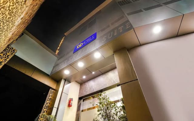 Fabhotel Skyline Suite