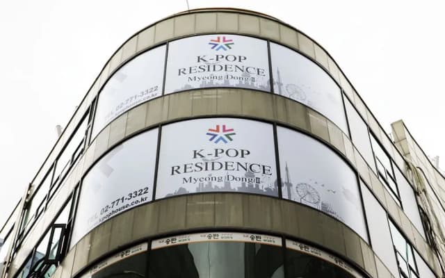 K Pop Residence I