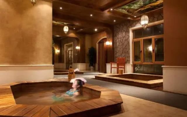 Tiantai Hot Spring Resort Hotel - Qingdao