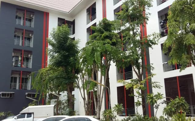 Thanarom Place