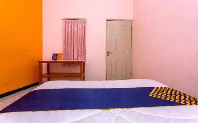 Homy House by OYO Rooms