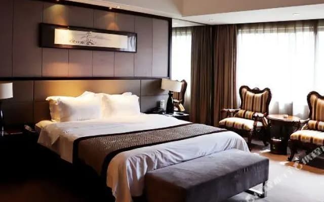 Huangting Lijing Hotel
