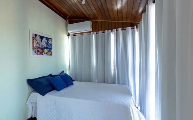 Casa Carneiros 4QTS-JacuzziEChurrasq 039
