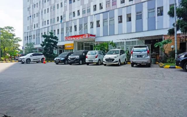 San San Rooms Gunung Putri Square
