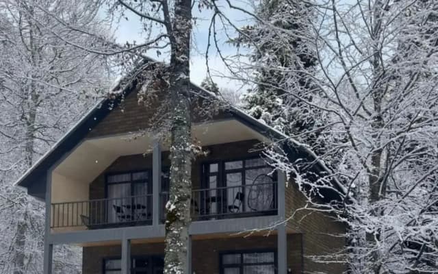 Edi House (Эди Хаус)