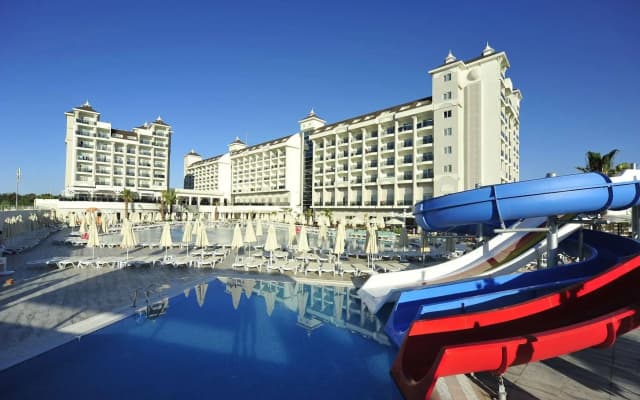Lake & River Side Hotel & Spa