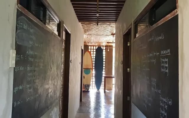 Sinag Hostel - Adults Only
