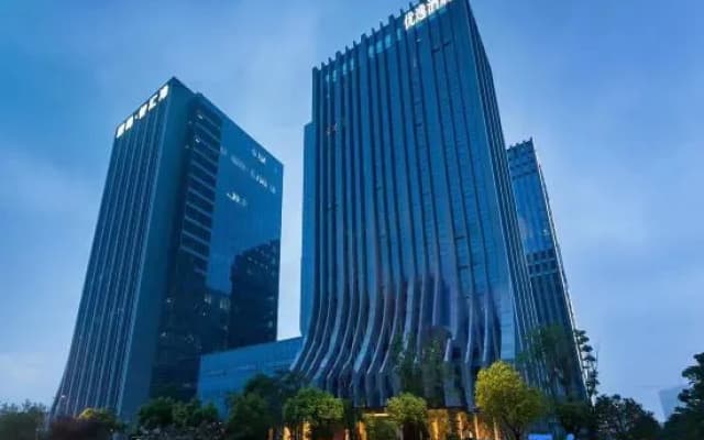 Nanjing Olympic Sports Expo Center UEASY Hotel