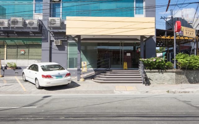 OYO 106 24H City Hotel
