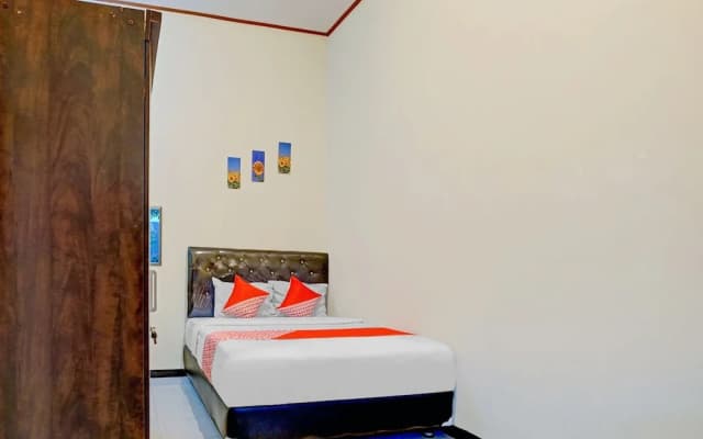 Sakinah Family Residence by OYO Rooms