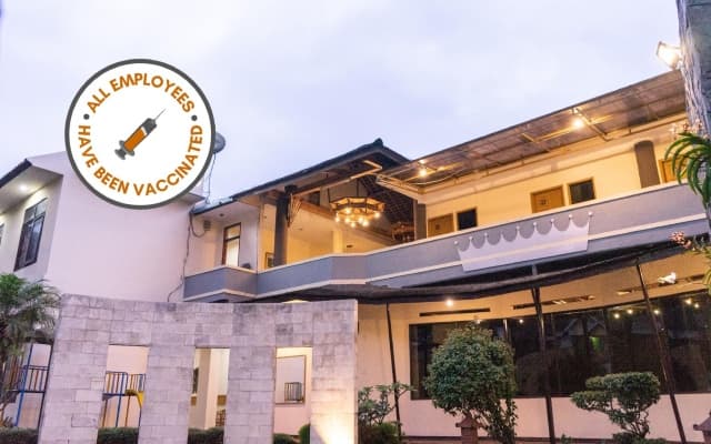 Saung Balibu Hotel