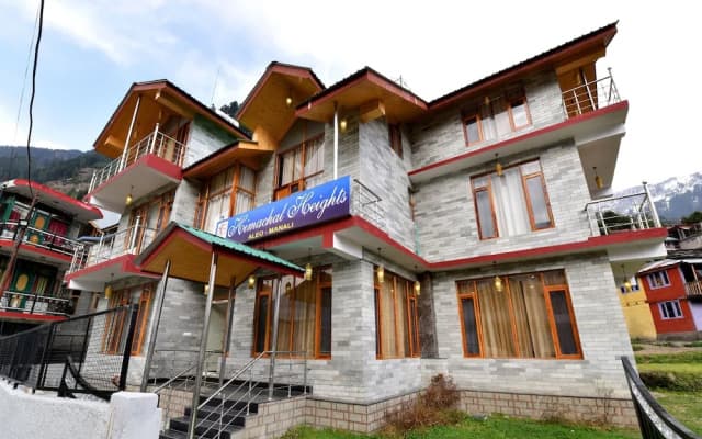 OYO 13356 Himachal Heights