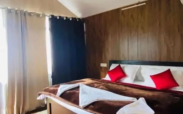 Navira Hills Cottages Kanatal