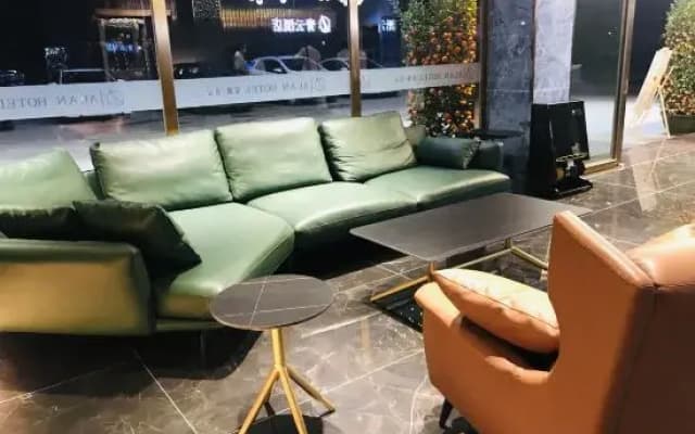 ALAN Qingyun Hotel (Guigang Qingyun Bridge)