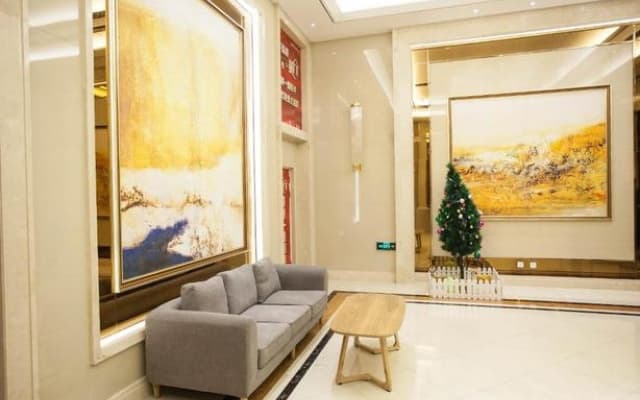 Lavande Hotels Urumqi HighSpeed Railway Wanda Plaza