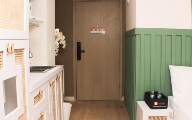 Minimalist Design Studio At Meikarta Apartment