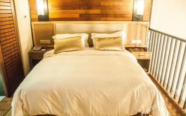 Milan Junting Hotel