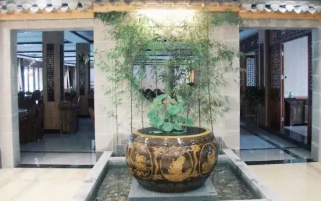 Yueliangwan Yinxiang Hotel