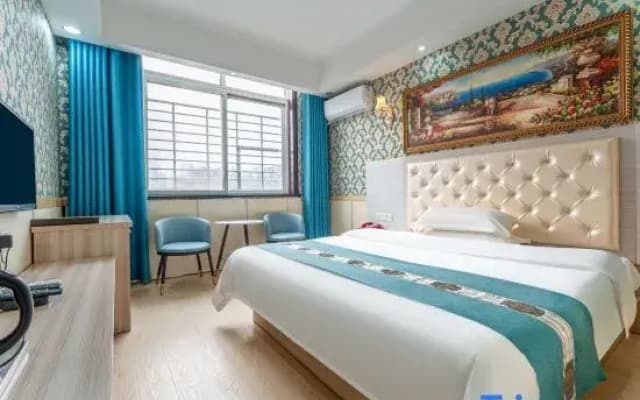 Xinyang Grand Hyatt Holiday Hotel (Pingqiao Auto Parts City)