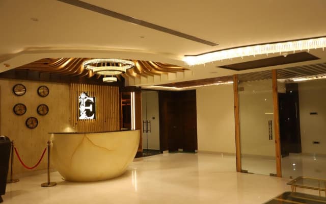 Hotel Emperio Grand