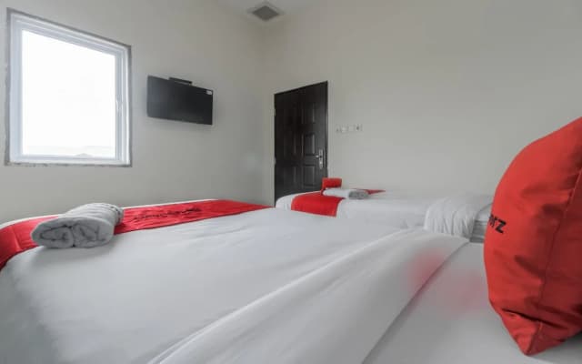 RedDoorz Near Mall SKA Pekanbaru