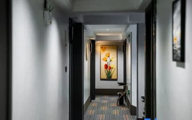 Zhaotong Meng Youth Jinquan Hotel