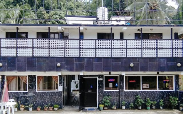 Western Highway Lodge