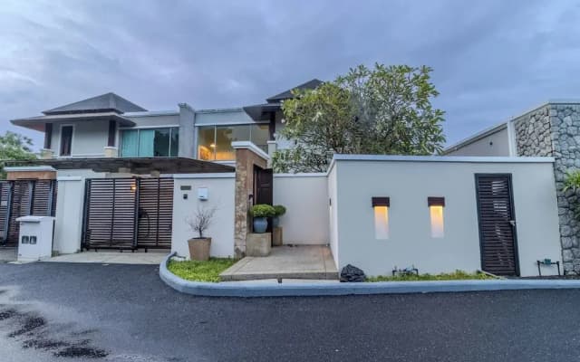 3BR Peaceful Pool Villa and Jacuzzi V241