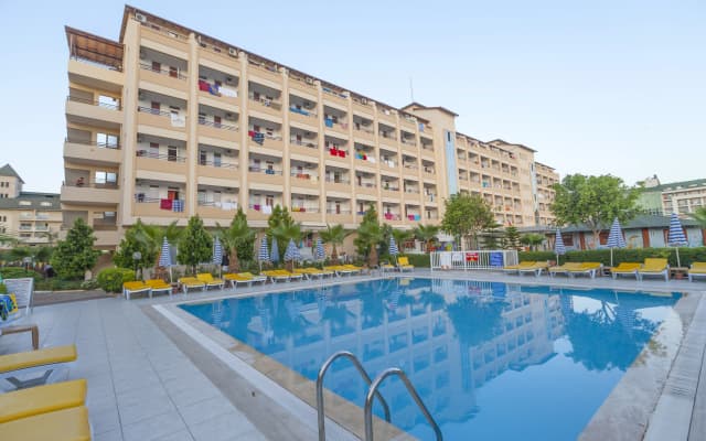 Отель Xeno Eftalia Resort 