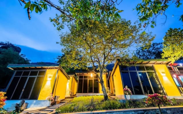Catba Papillon Garden Bungalow & Resort