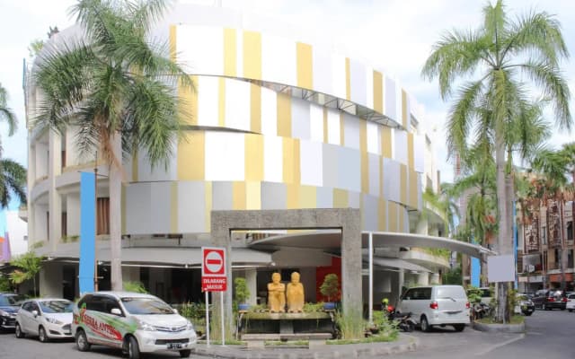 Airy Istana Kuta Galeria Patih Jelantik Bali