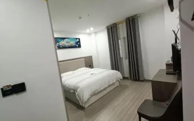 Hancheng Yuxi Hotel