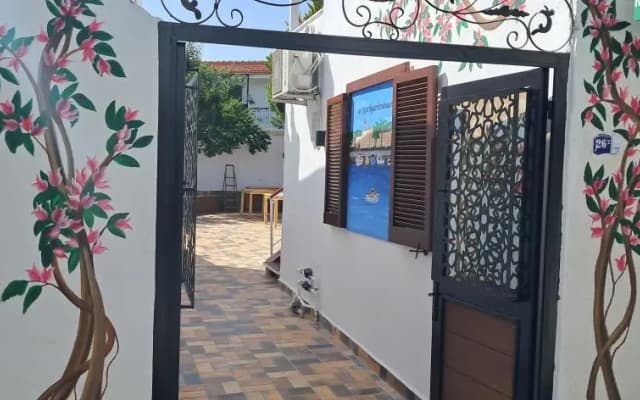 Sigacik Armola Pansiyon Cafe