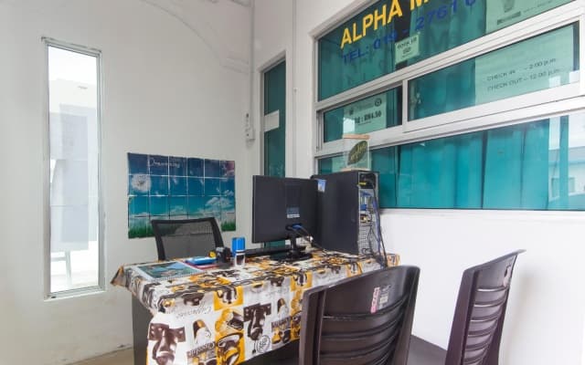 Alpha Motel