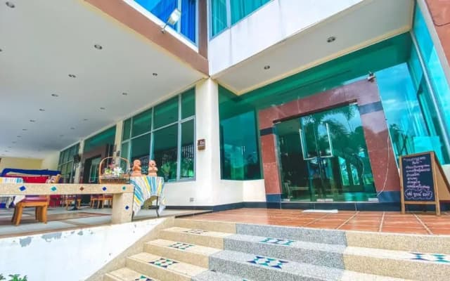 Muak Lek Forest Resort