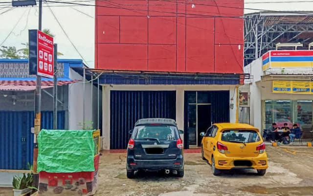 RedDoorz Syariah Near Universitas Bengkulu