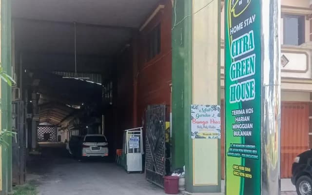 Homestay Citra Green House Syariah Near Terminal Gayatri Tulungagung