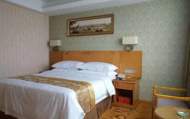 Vienna Hotel Fuzhou Linchuan Avenue