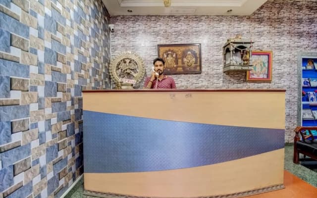 Hotel O Chennai Central Railway Station Formerly Annakilly Tower Guest House