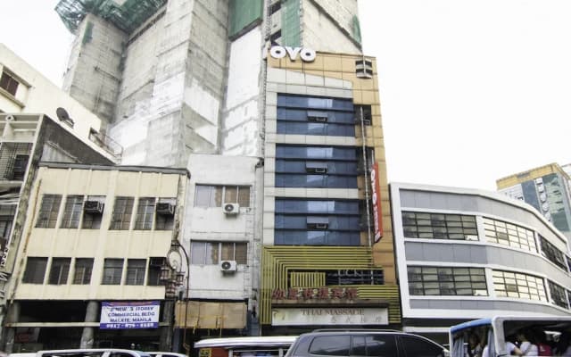 Lucky Hotel by OYO Rooms