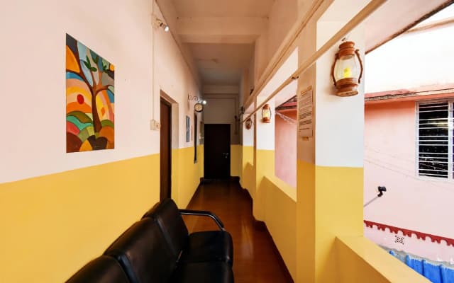 OYO 80448 Adorini Guest House