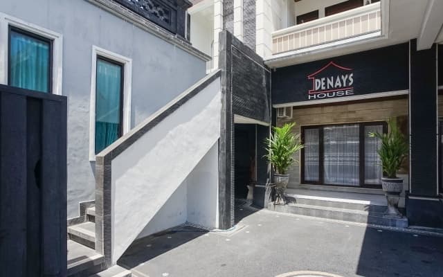 Denays Guest House Jimbaran By Zuzu