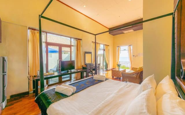 Siam Beach Resort