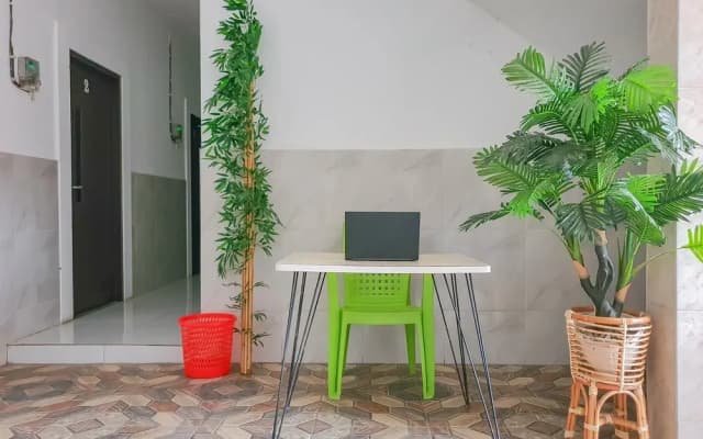 Urbanview Aurel House Cirebon