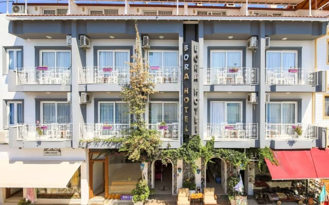 Bora Hotel