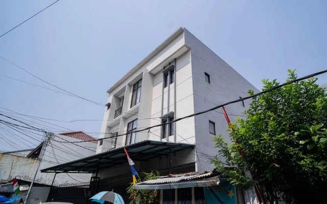 KoolKost near Pasar Baru