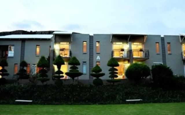Villa Paradiso Country Manor