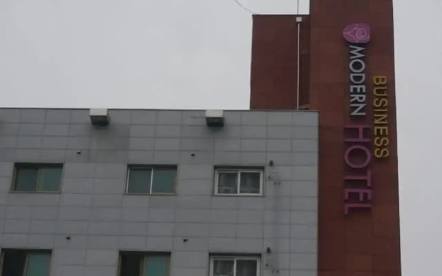 Modern Business Hotel