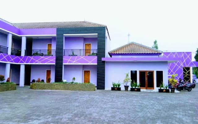 Signature Hotel Cipanas